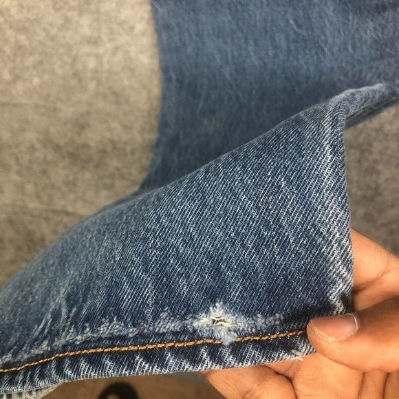 Levis 34 x 36 501 Original Button Fly Straight Classic Wash Denim 31x31 MEAS - Picture 13 of 13